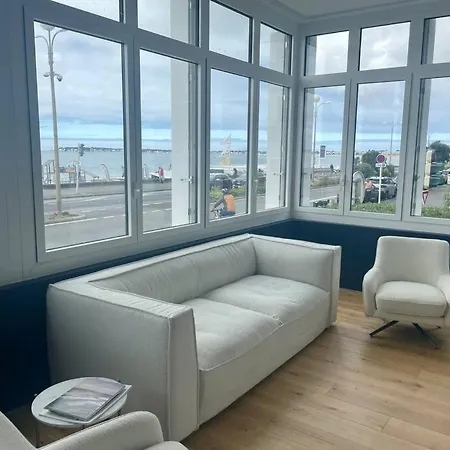 Face Le Panoramique *